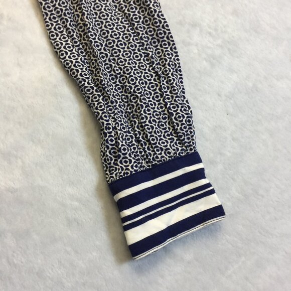 Talbots Blouse Shirt Top Sz M Womans Blue White V-neck Button Front Long Sleeve - Picture 9 of 15